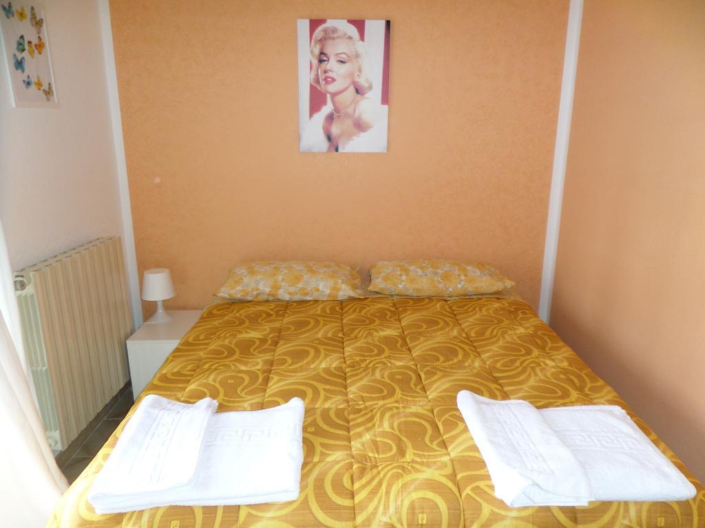 B&B Villino Lory Marino Quarto foto